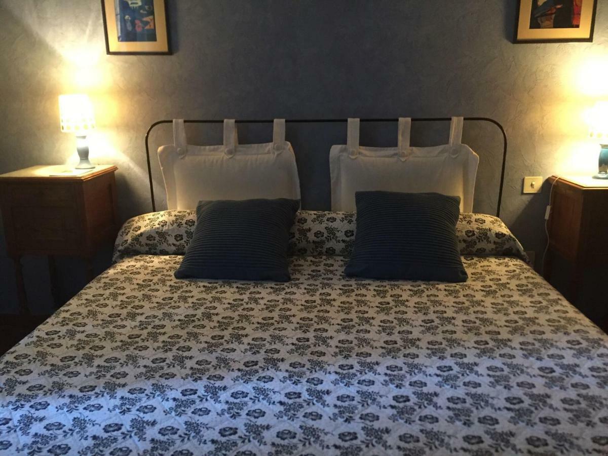 Bed and Breakfast Domaine De Brousson La Tour-sur-Orb Exterior foto