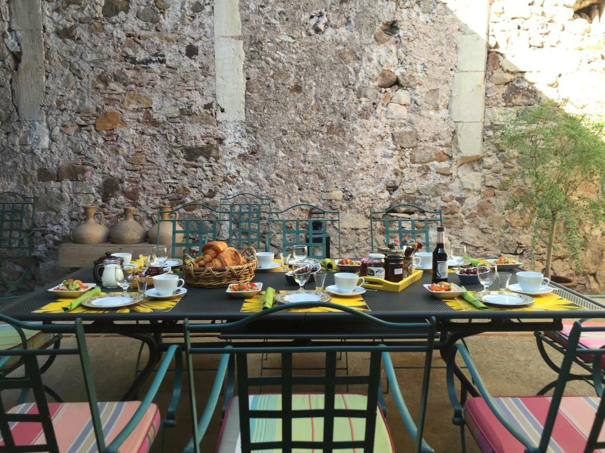 Bed and Breakfast Domaine De Brousson La Tour-sur-Orb Exterior foto